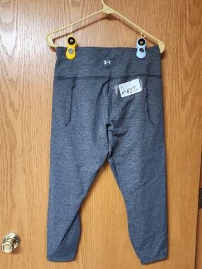 Under Armour Heather Gray Performance Leggings womens L number 422